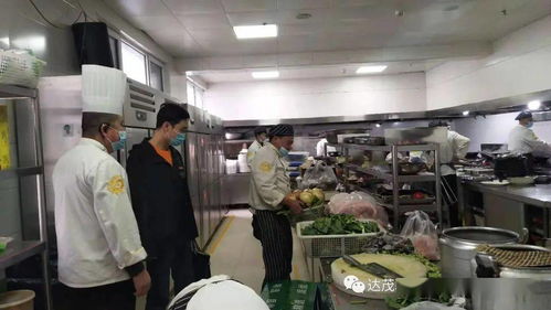 達茂旗市場監(jiān)督管理局全力保障 兩會 期間餐飲服務(wù)食品安全
